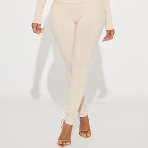 Snatched & Smoothing Ribbed Leggings. Size 1X. Color Cream. ONLY WORN ONCE